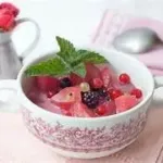 Hideg gyümölcsleves 